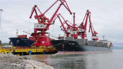 “鎳金屬巨輪”滿載啟航！ 北莫羅瓦利產(chǎn)業(yè)基地鎳產(chǎn)品發(fā)貨首破萬(wàn)金噸